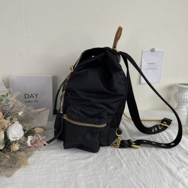 【12期0利率】BURBERRY The Rucksack軍旅中型後背包【85成新】 