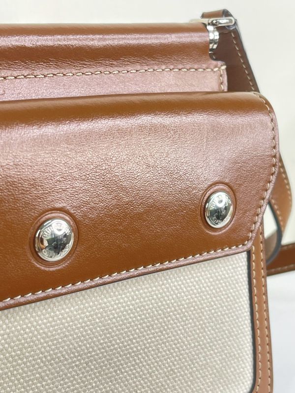 【分期0利率】BURBERRY MINI HORSEFERRY斜背包【85成新】 