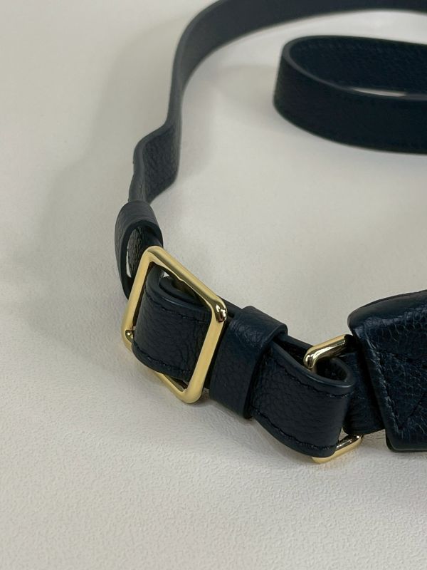 【分期0利率】LV Empreinte皮革黑拉鍊腰包【95成新】 