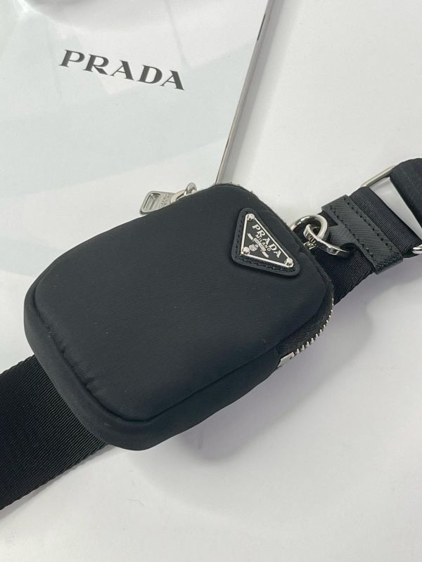 【99成新】PRADA Re-Edition 2005 Re-Nylon 手袋 