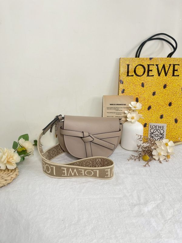 【分期0利率】LOEWE MINI GATE 雙層包 沙色【99成新】 