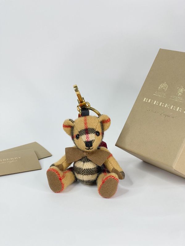 【85成新】BURBERRY 後背泰迪熊吊飾 