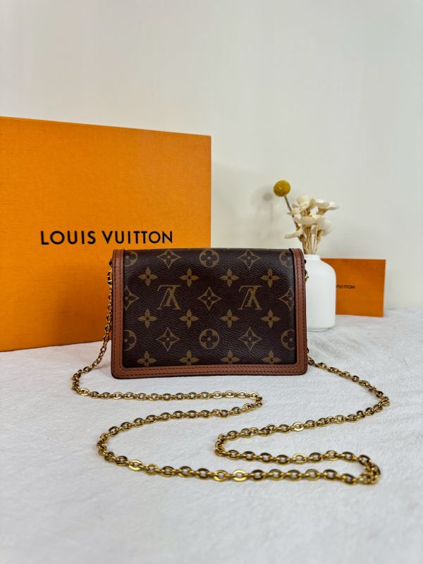 【分期0利率】LV Dauphine 鏈帶錢包【9成新】 