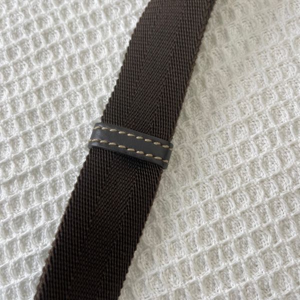 【12期0利率】Gucci 經典雙G緹花防水PVC扁式斜背包【9成新】 