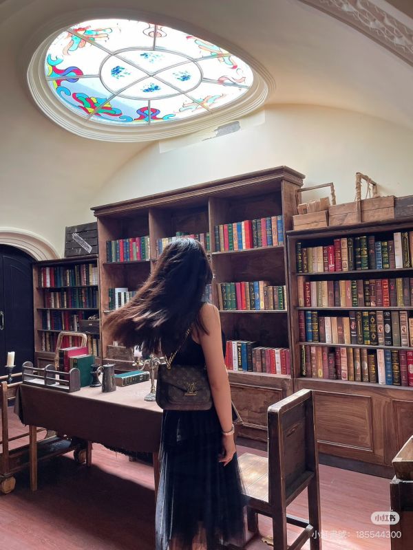 【未使用閒置品】LV Passy 郵差包 