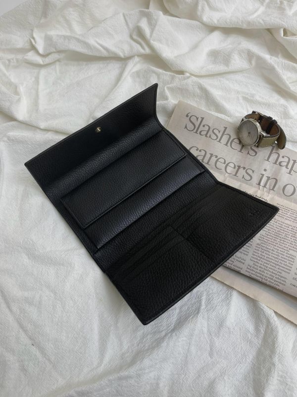 【未使用閒置品】GUCCI 牛皮壓紋長夾 