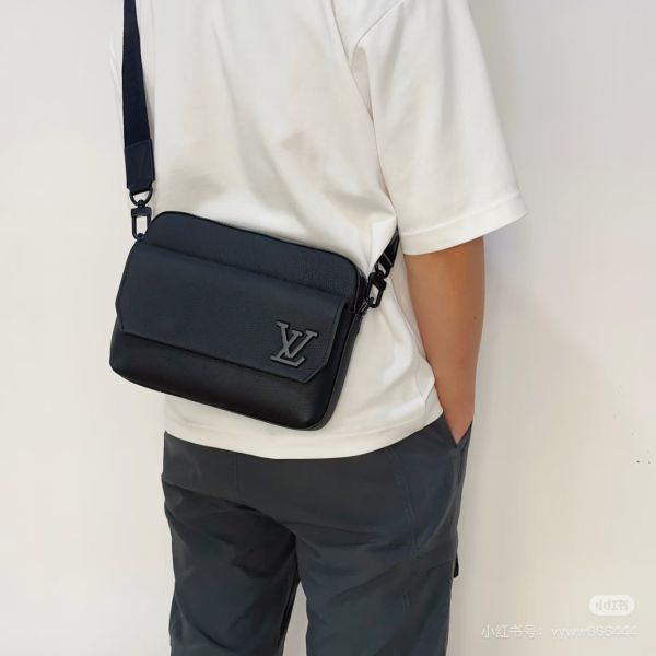 【分期0利率】LV Fastline 郵差包【全新品】 
