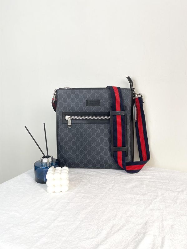 【9成新】GUCCI GG SUPREME 斜背包 