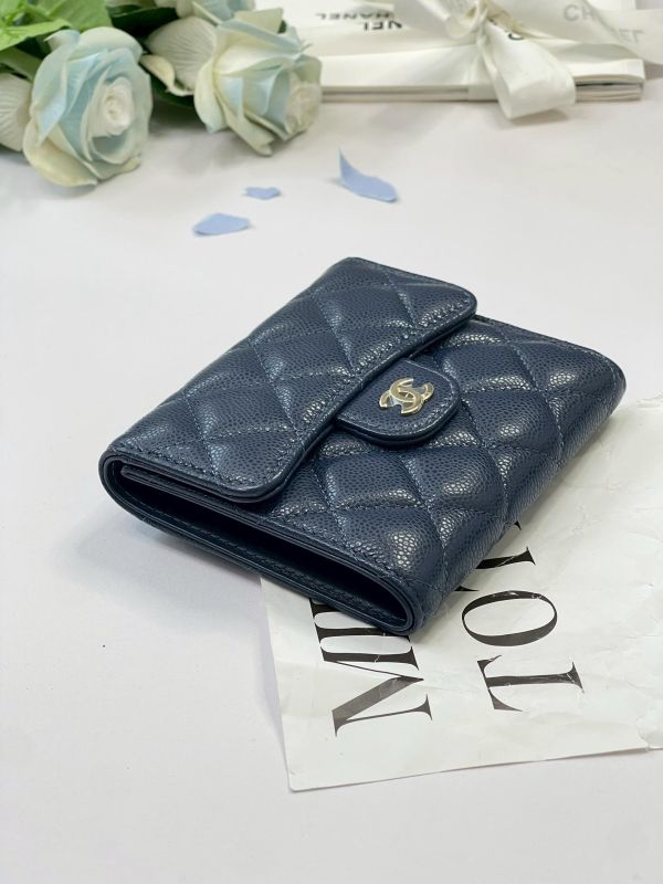 【未使用閒置品】CHANEL COCO 背面拉鍊三折短夾 