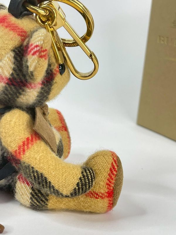 【85成新】BURBERRY 後背泰迪熊吊飾 