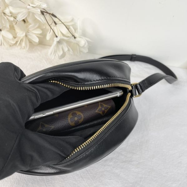 【分期0利率】CELINE CUIR TRIOMPHE OVAL 皮革大月餅包【9成新】 