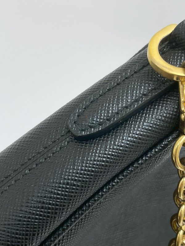 【95成新】Prada Re-Edition 2005 Saffiano HOBO 