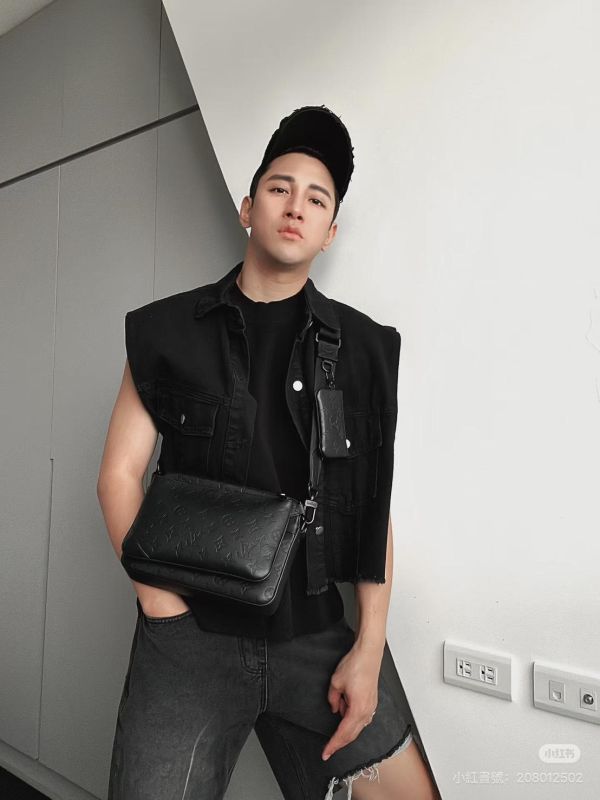 【99成新】LV Trio 郵差包 