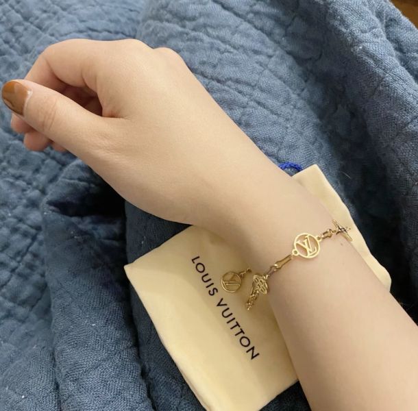【6期0利率】【現金價15000】LV Forever Young 手鍊 