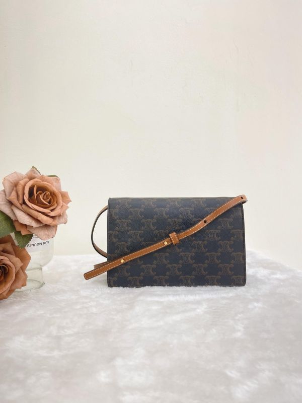 【95成新】CELINE TRIOMPHE凱旋門 STRAP WOC 