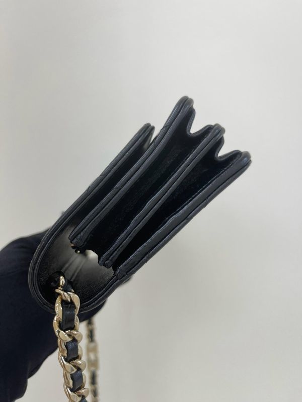 【95成新】CHANEL 24P 菱格紋黑白LOGO鍊 WOC 