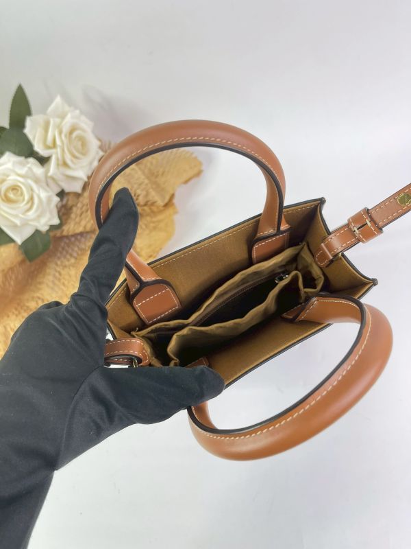 【分期0利率】CELINE老花琴譜包【99成新】 