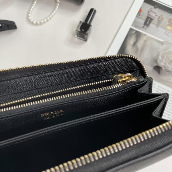 【12期0利率】PRADA18卡防刮長夾【8成新】 