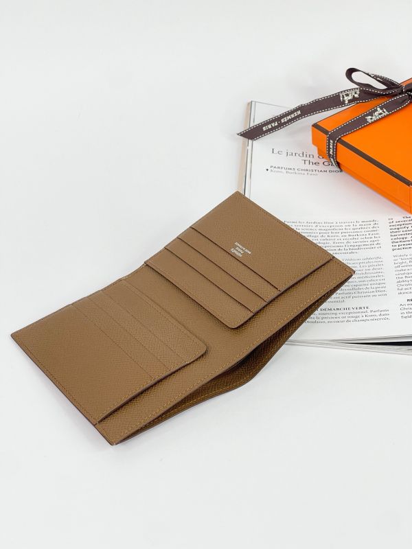 【99成新】HERMES 對開6卡短夾 