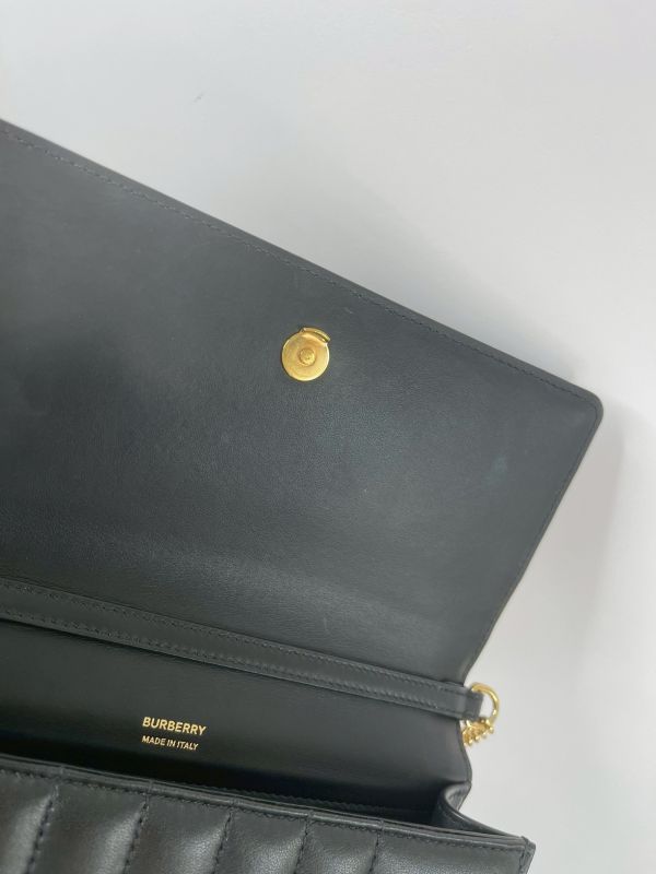 【分期0利率】BURBERRY LOLA 羊皮鍊帶 WOC【9成新】 
