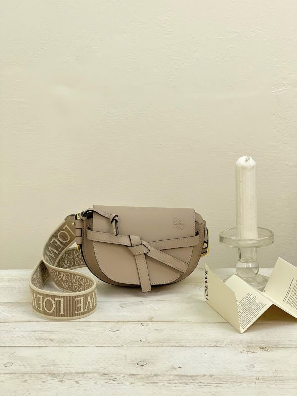 【9成新】LOEWE MINI GATE 雙層包 沙色 