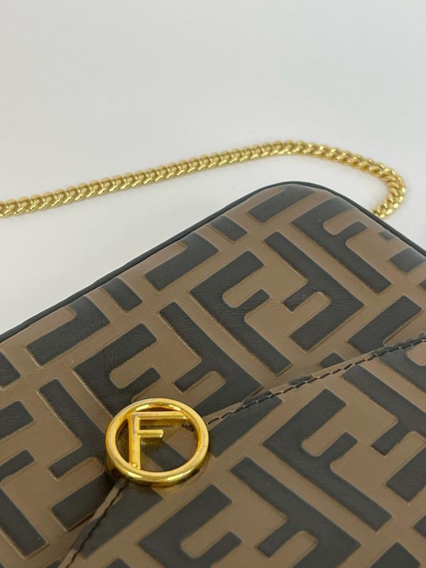 【分期0利率】FENDI F IS FENDI三合一WOC【9成新】 