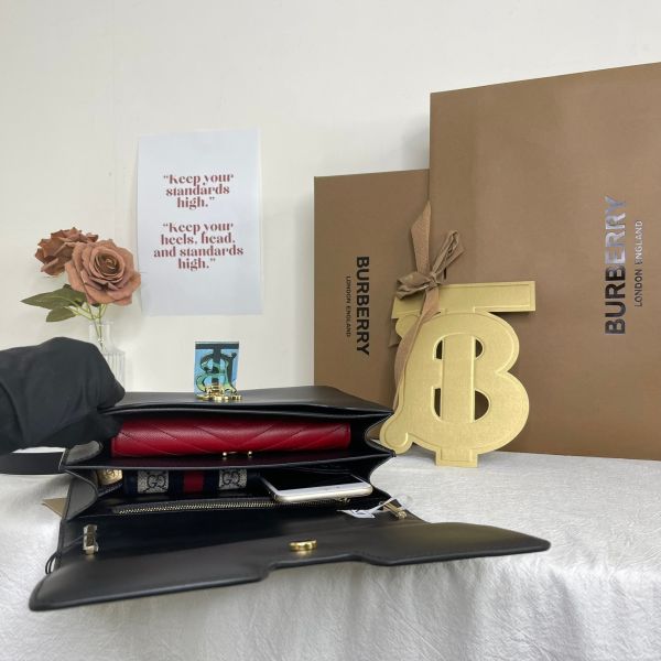 【12期0利率】BURBERRY TB LOGO肩背包 中號【24年3月英國購證】【99成新】 