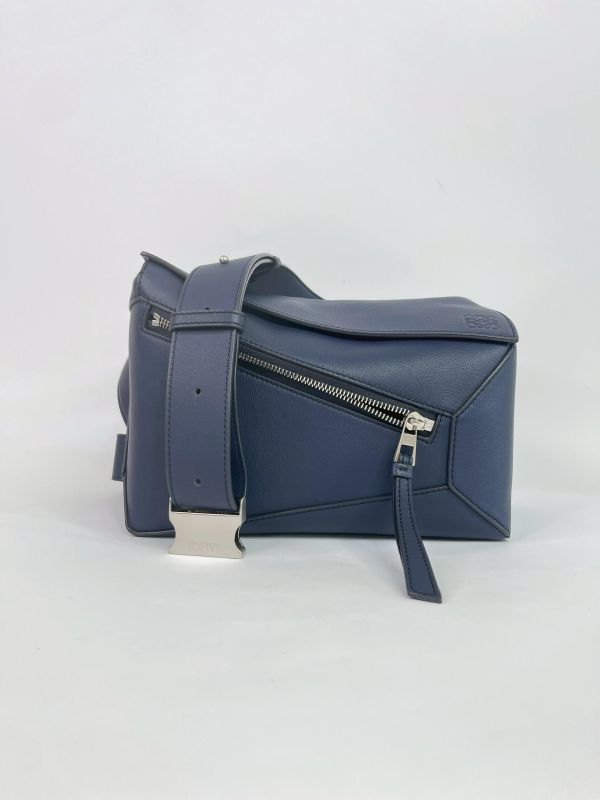 【95成新】LOEWE 小牛皮PUZZLE EDGE腰包小號 