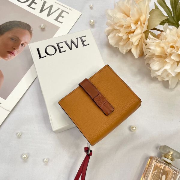 【6期0利率】【現金價】LOEWE 柔軟粒面小牛皮小型拉鍊皮夾 