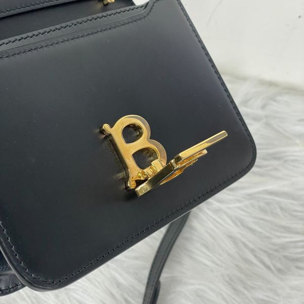 【12期0利率】BURBERRY BT 平滑牛皮 MINI小方胖【9成新】 