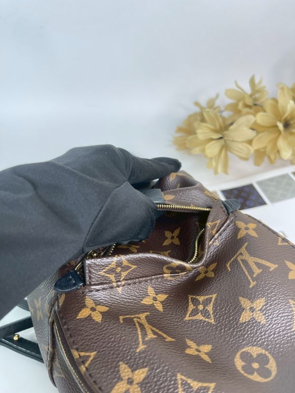 【分期0利率】LV Palm Springs Mini 【95成新】 