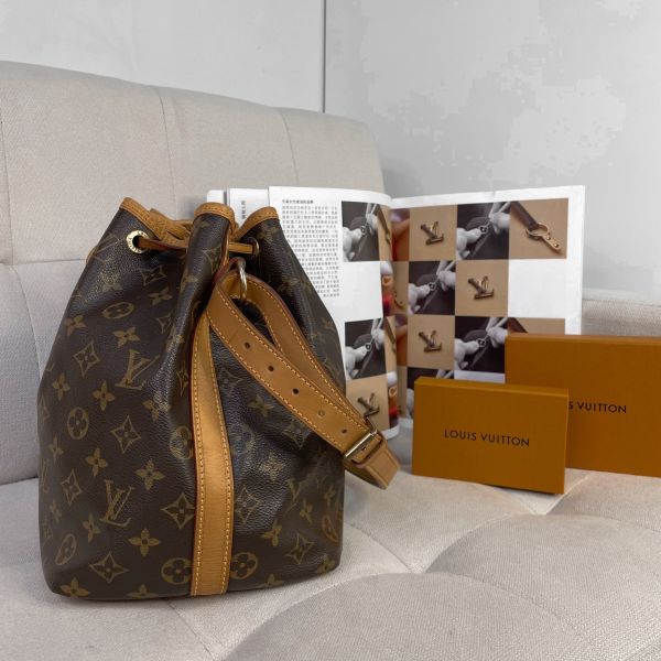 【85成新】【12期0利率】LV Petit Noe 單肩抽繩老花水桶M42226 