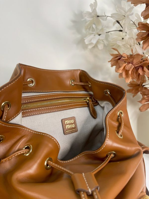 【分期0利率】MIUMIU  皮革後背包 大號 【未使用閒置品】 