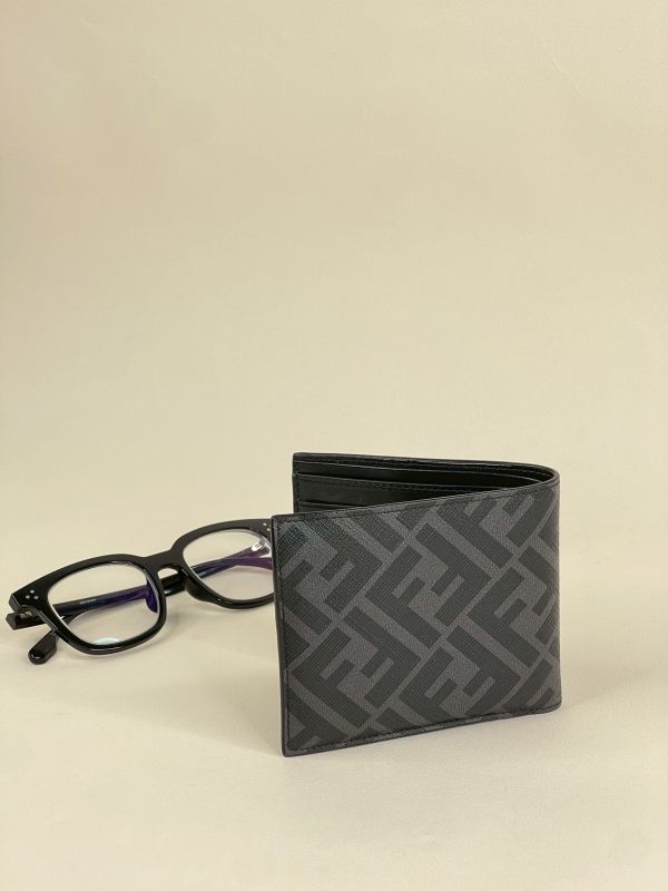 【分期0利率】FENDI 雙色拼接8卡短夾 【9成新】 