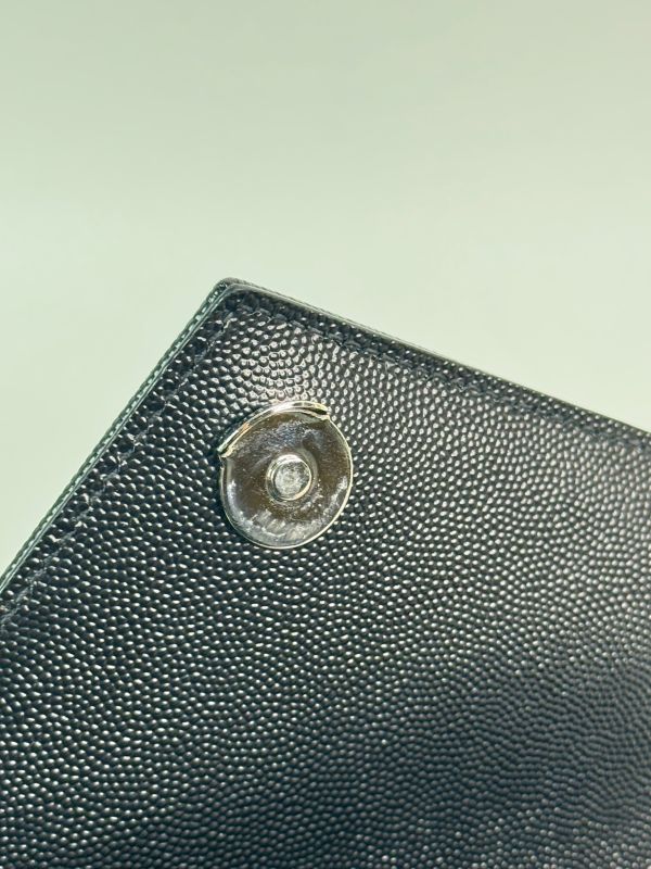 【分期0利率】YSL 粒面绗縫皮革中號信封包【95成新】