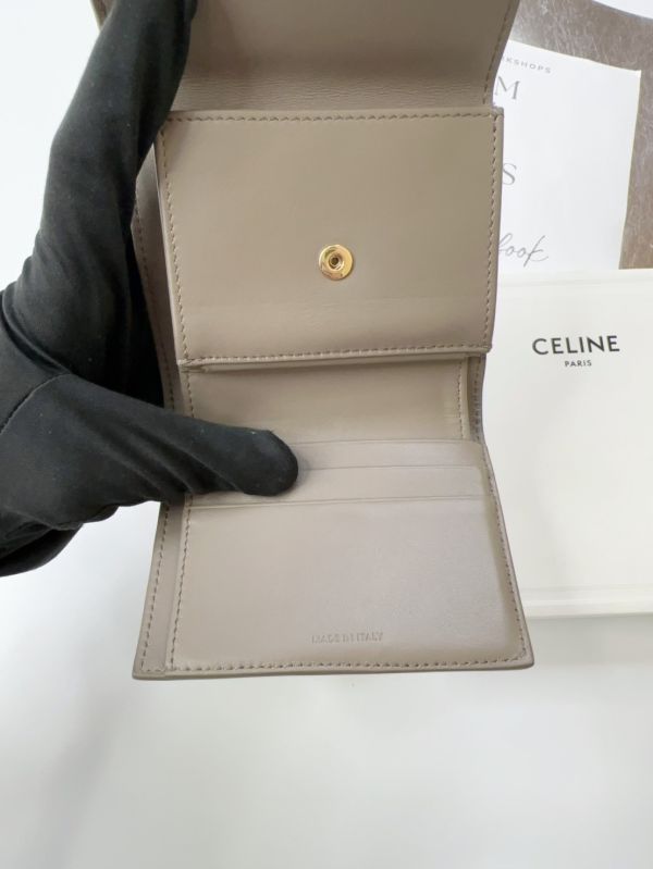 【12期0利率】CELINE 亮面牛皮革TRIOMPHE三折短夾 【9成新】 