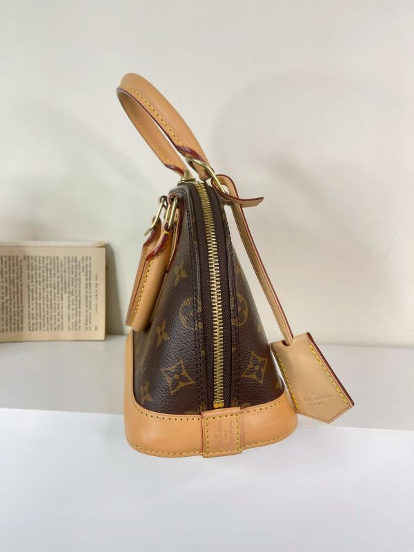 【分期0利率】LV Alma BB 貝殼包【9成新】 