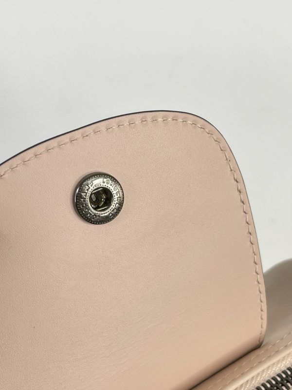 【99成新】LONGCHAMP LE PLIAGE XTRA系列牛皮圓筒斜背包 