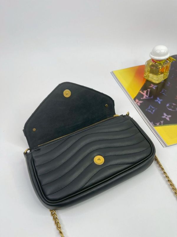 【95成新】LV New Wave WOC 