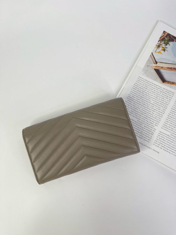 【95成新】YSL CASSANDRE小羊皮大信封長夾 