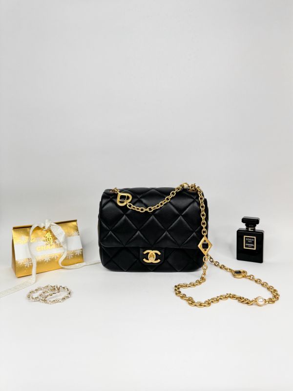 【分期0利率】CHANEL 23S琺瑯愛心珍珠鍊方胖【95成新】 