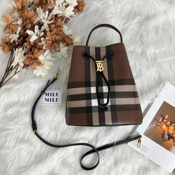 【全新閒置品】【12期0利率】BURBERRY 小款 TB 格紋水桶包 暗樺木棕色 