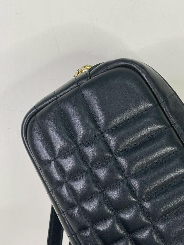 【95成新】BURBERRY Lola 羊皮縫線迷你斜背相機包 