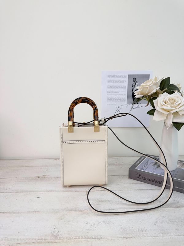 【99成新】FENDI 迷你 Sunshine 琴譜包 