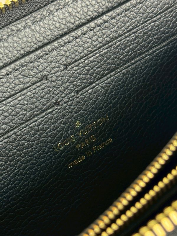 【分期0利率】LV Clémence 拉鍊皮革壓紋長夾【全新品】 
