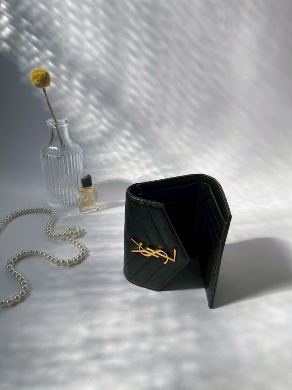【分期0利率】YSL  魚子醬三折短夾 【9成新】 