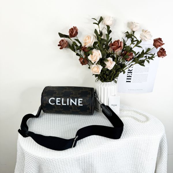 【12期0利率】CELINE 字母老花圓筒包【全新閒置】【現金價27500】 