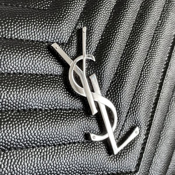 【12期0利率】YSL  魚子醬牛皮 22.5CM WOC斜背包【95成新】 