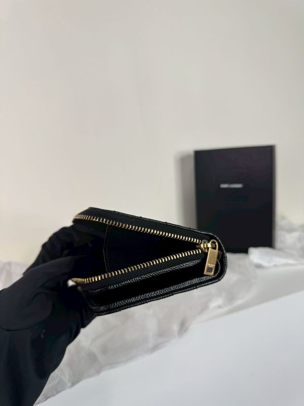 【分期0利率】YSL 魚子醬衍縫拉鍊對折 6 卡零錢袋短夾【未使用閒置品】 