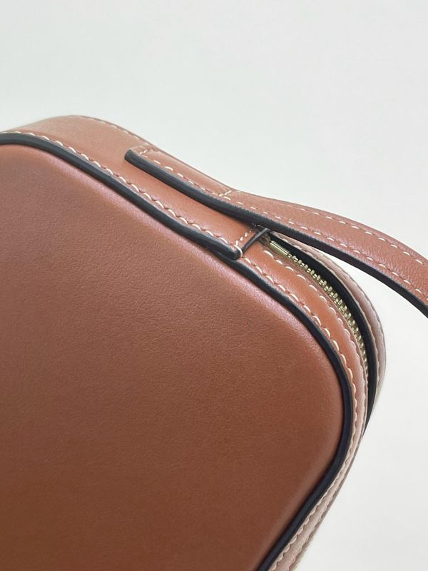 【95成新】CELINE 光滑小牛皮迷你相機包 